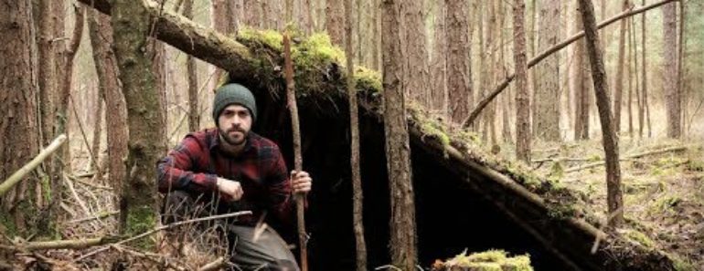 Primitive Survival Shelter Build with Bare Hands – No Tools Needed