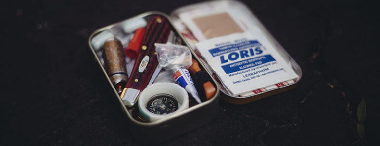Here’s How You Build an Altoids Tin Survival Kit to