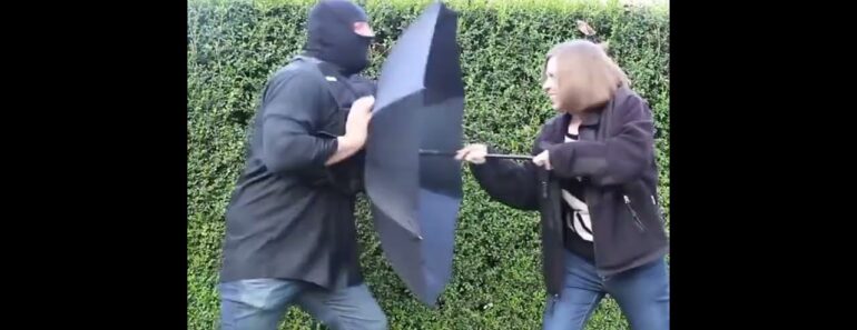 3 Best Self-Defense gadgets#selfdefencegadgets #shortsvideo #GYaane