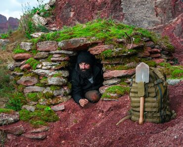 Building stone survival shelter in RED CANYONS