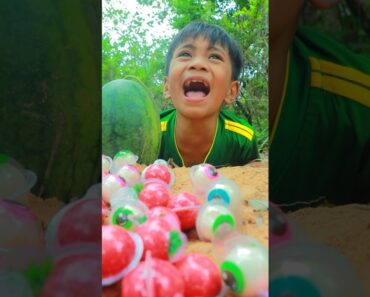 Survival Skills: Simple mum with watermelon and eggs cooking skills