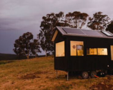 The Many Benefits of a Portable “Plug-and-Play” Solar Generator